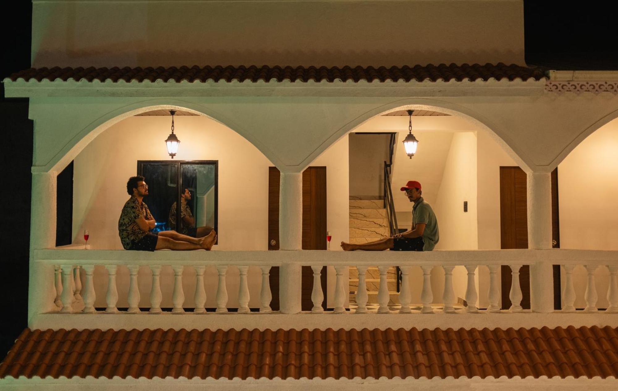 Sapphire Mansion Hotell Alībāg Exteriör bild